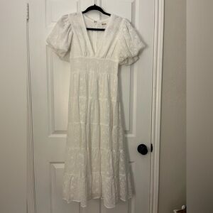 Elegant White Lace Dress